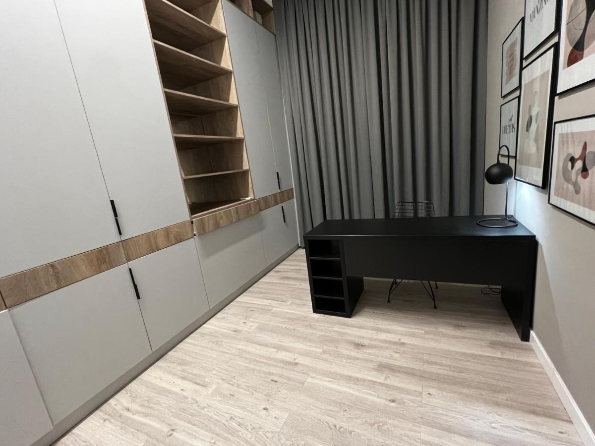 Four Bedroom Apartment, Old Town Бухарест Экстерьер фото